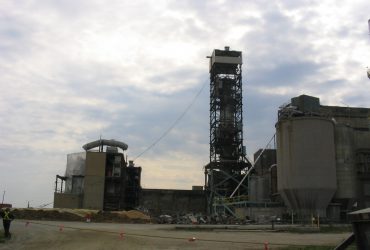 Temberc's old acid production plant metal structure just before being taken down